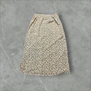 Day trip large floral skirt